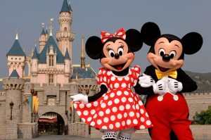 2.-Mickey-Mouse-e-Minnie-Mouse