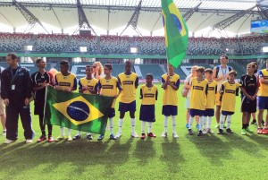 Jovens atletas da Aldeias Infantis SOS Brasil participam da World Cup of 2014 Children from Care Home na Polônia Foto: Arquivo da Aldeias Infantis SOS Brasil